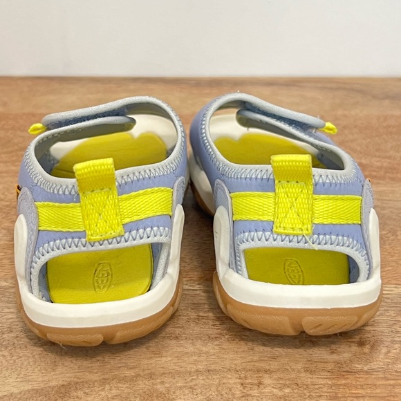 KEEN Girl Sandals - Picture 7 of 8